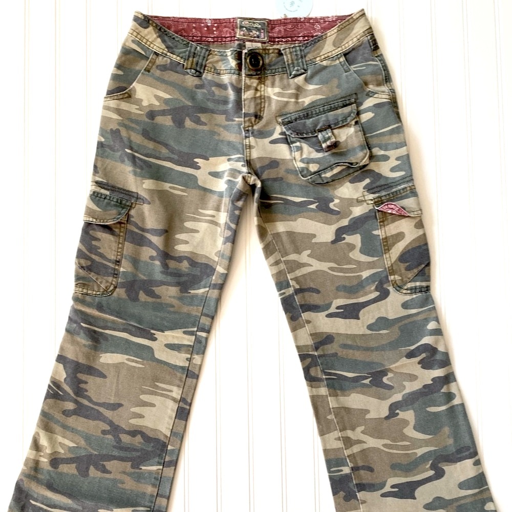 90’s Baggy Camo Pants - Picture 1 of 15
